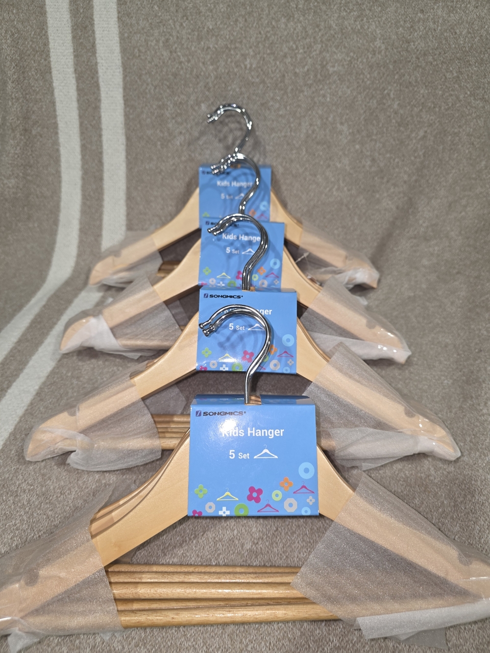 Premium Wooden Hangers 20 Pack Non-Slip Kids Clothes Hangers w/360° Swivel Hook - Picture 2 of 6